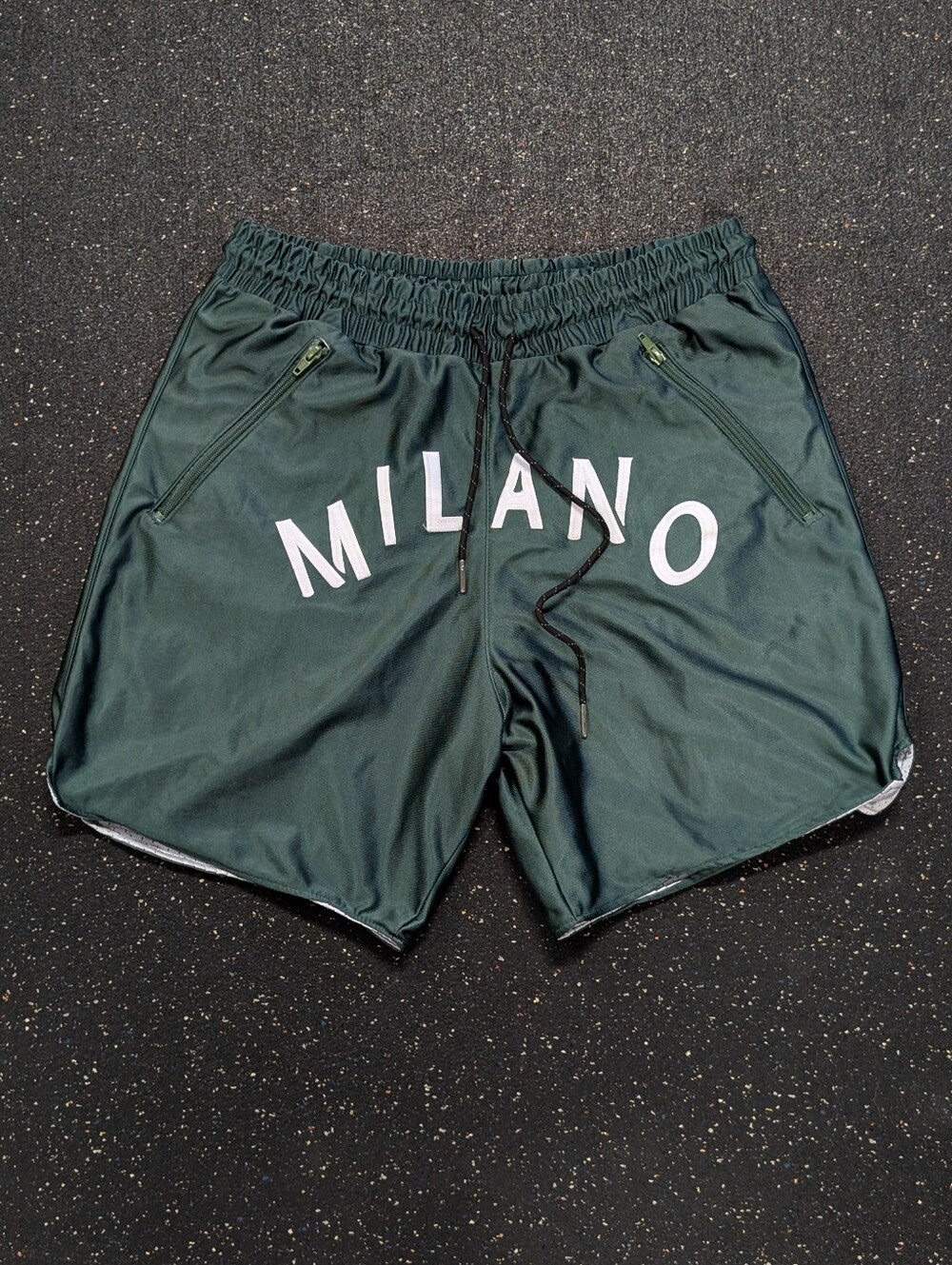 Milano Di Rouge Tyson Shorts Men's Large Athletic Mesh Spell Out USA Green
